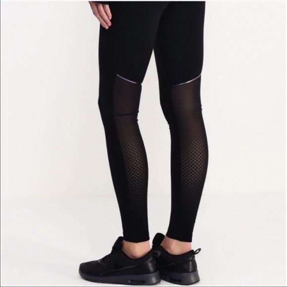 Nike Sculpt Cooling Legging 🌺 - Picture 3 of 4